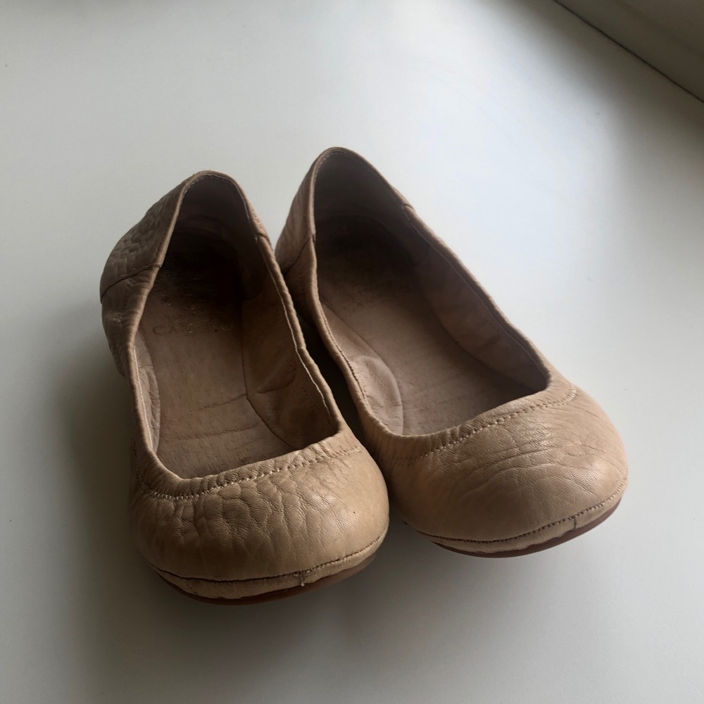 Vince Camuto Flats
